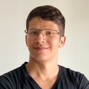 Edson Carlos, engenheiro DevOps que criou e opera o Radar de Licitações